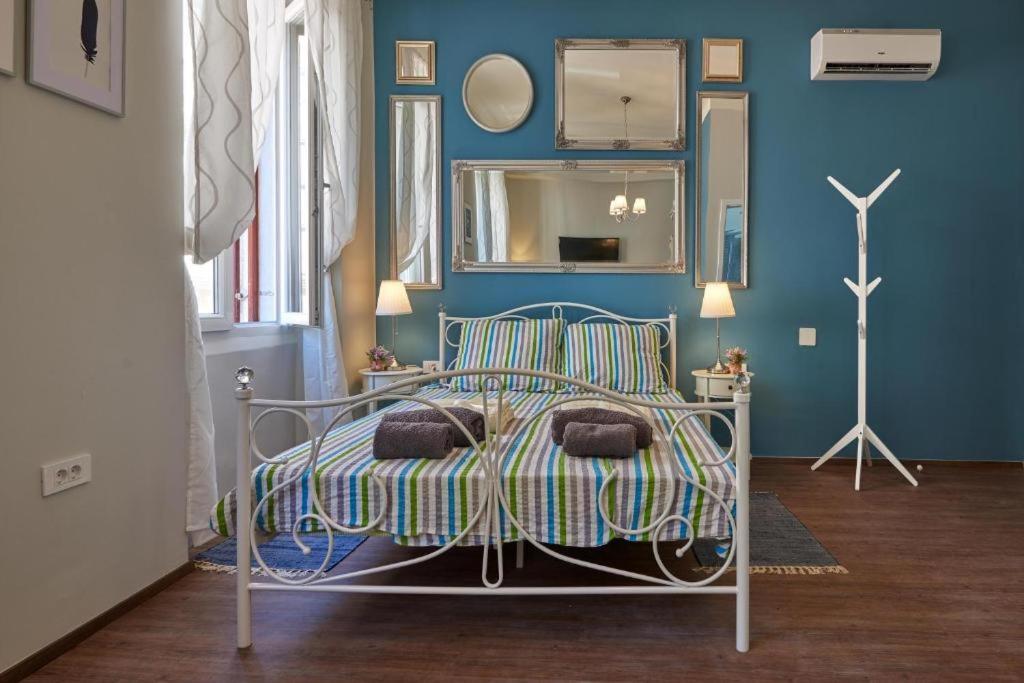 Old City Romantic Studios 2 Пула Екстериор снимка